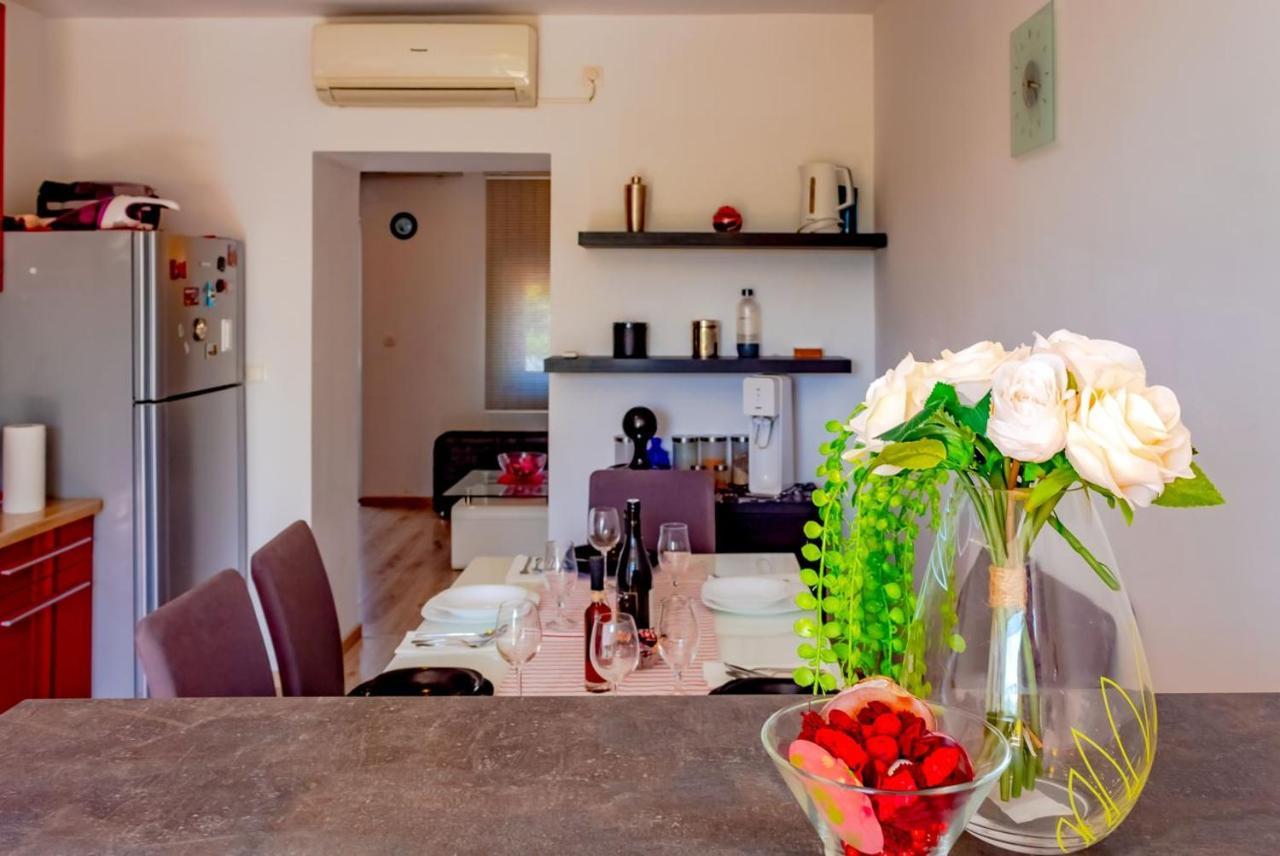 جادرانوفو Apartment L&E المظهر الخارجي الصورة